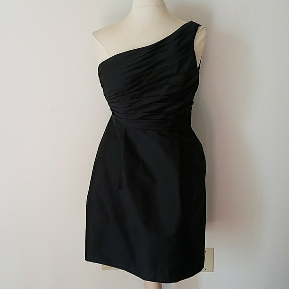 Monique Lhuillier Bridesmaids Dresses & Skirts - Black knee length one shoulder bridesmaid dress